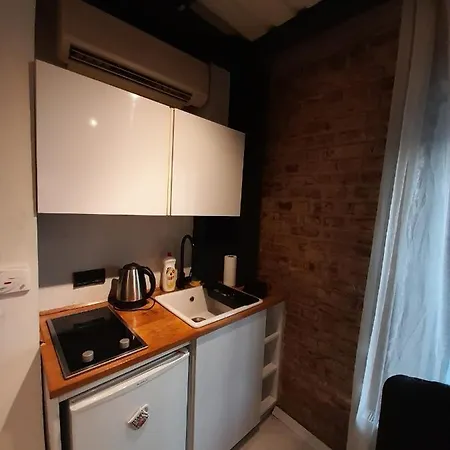 Taxim No18 Boutique Aparthotel 3*